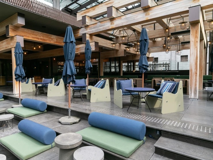Mr. Maurice's Italian & Rooftop Barのテラス
