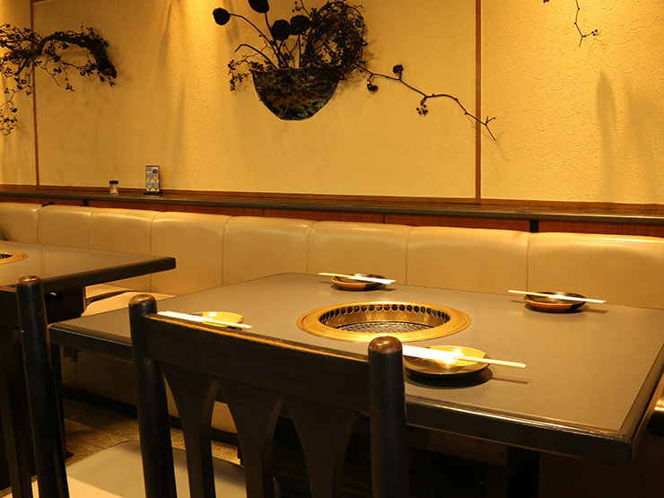 京都焼肉処きはらの店内