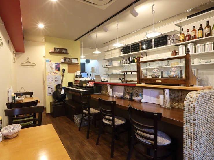居心地のよいアットホームな店内