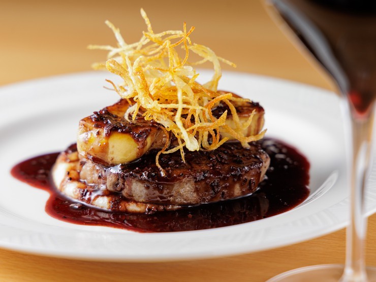 Trattoria supの牛フィレ肉とフォアグラのポアレ ロッシーニ風