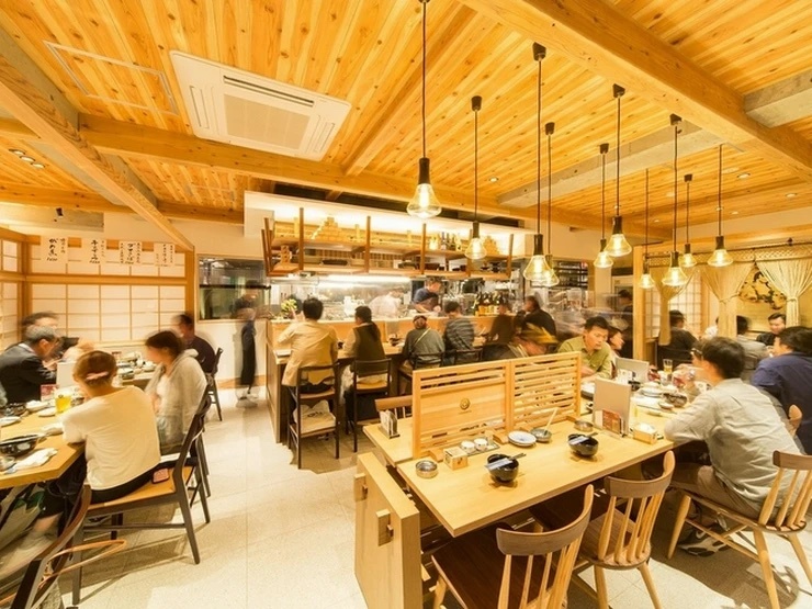 博多もつ鍋　前田屋　総本店の内観