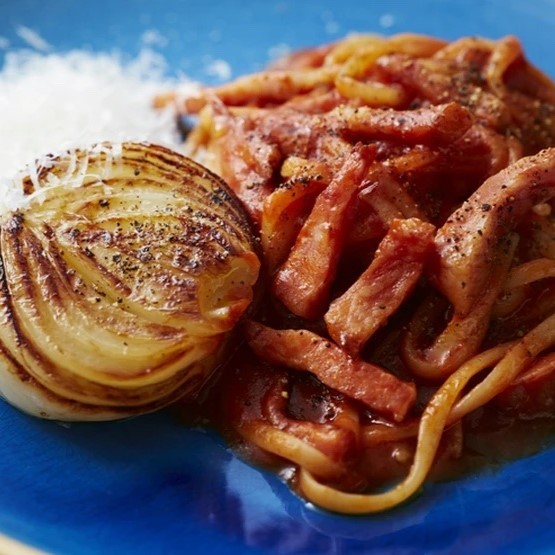 【島パスタ MIKE】の料理『淡路玉ねぎとベーコンの島トリチャーナ』