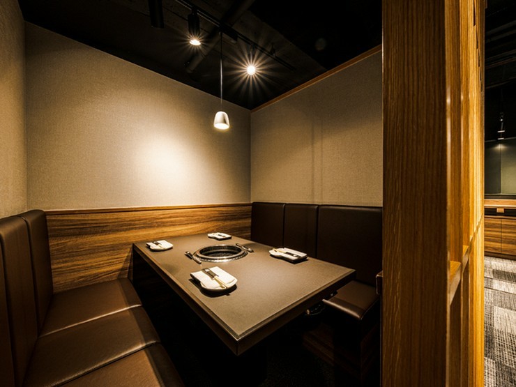 南新宿 和牛焼肉 慶の店内