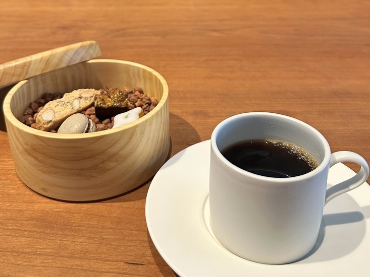 ビスコッティとコーヒー