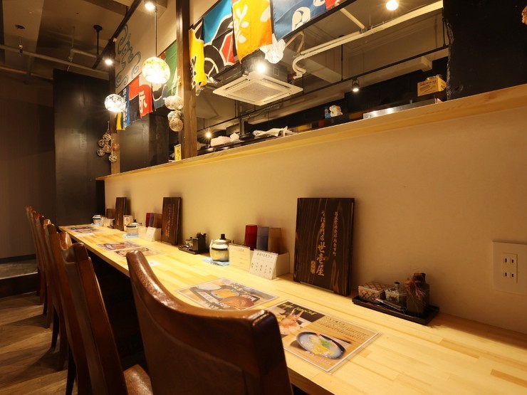 落ち着いた雰囲気の店内
