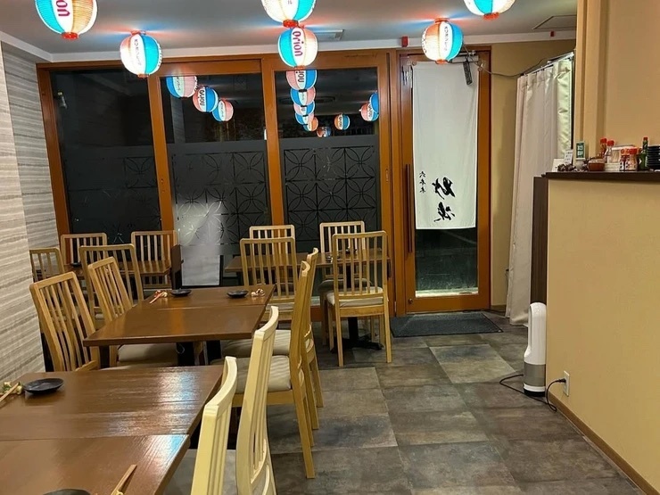 六本木　砂浜の店内