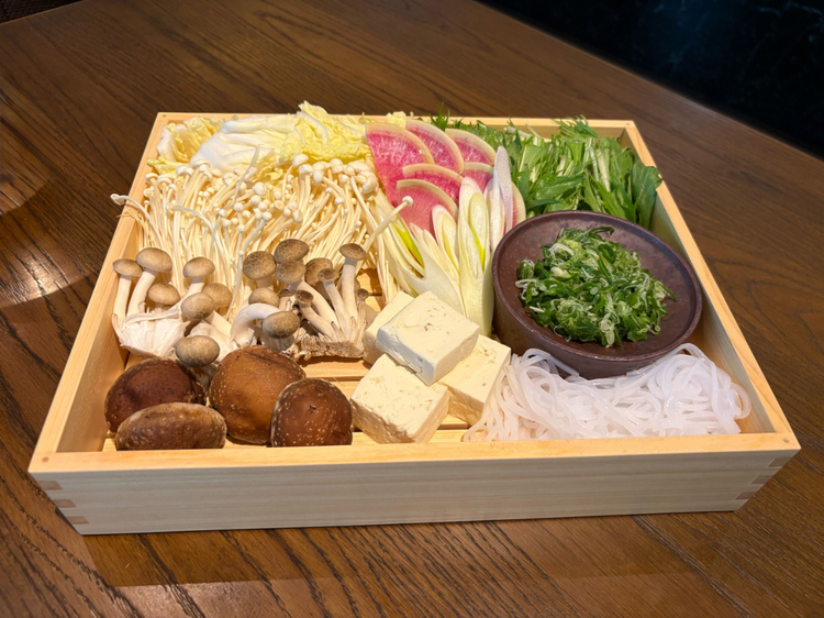 「新鮮野菜の盛り合わせ」2人前