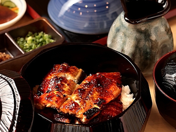 土井活鰻　嵐山店の料理