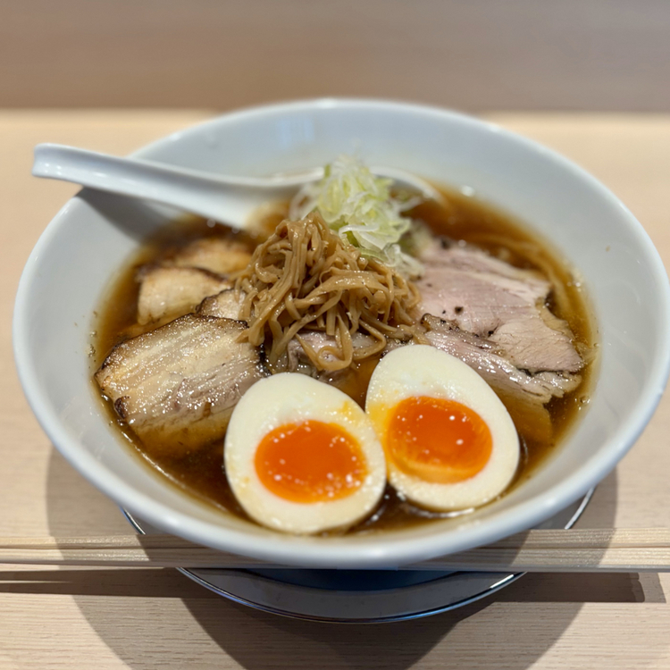 【手打ち あさま】の『特製らーめん』