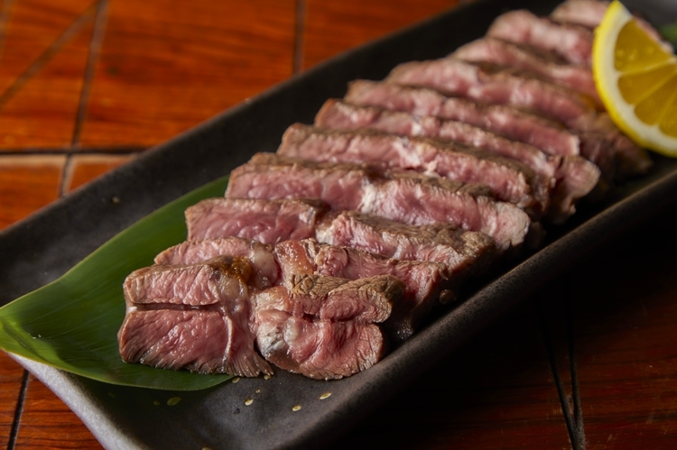 希少黒毛和牛東京ビーフの炭火焼き