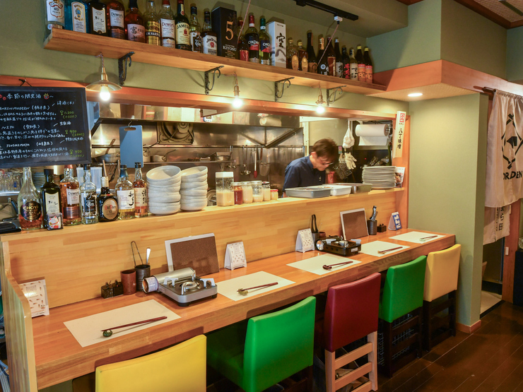 野ら田のカウンター席