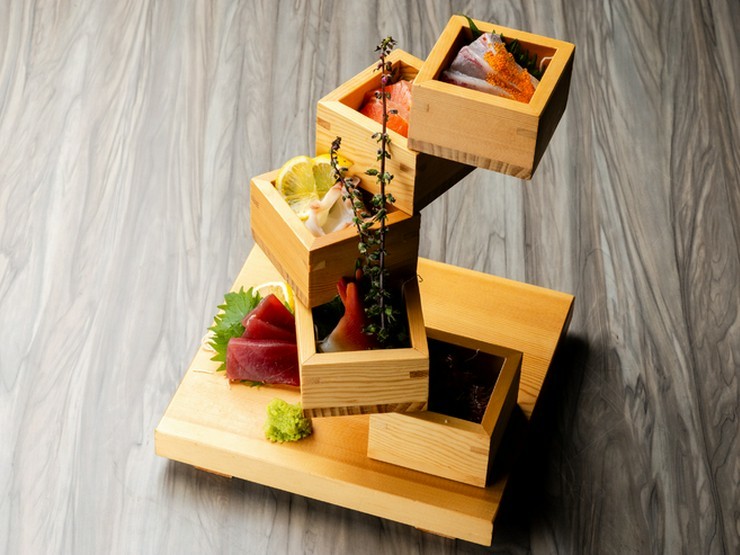 めしや　アガる　千葉駅前店のお刺身螺旋升盛り