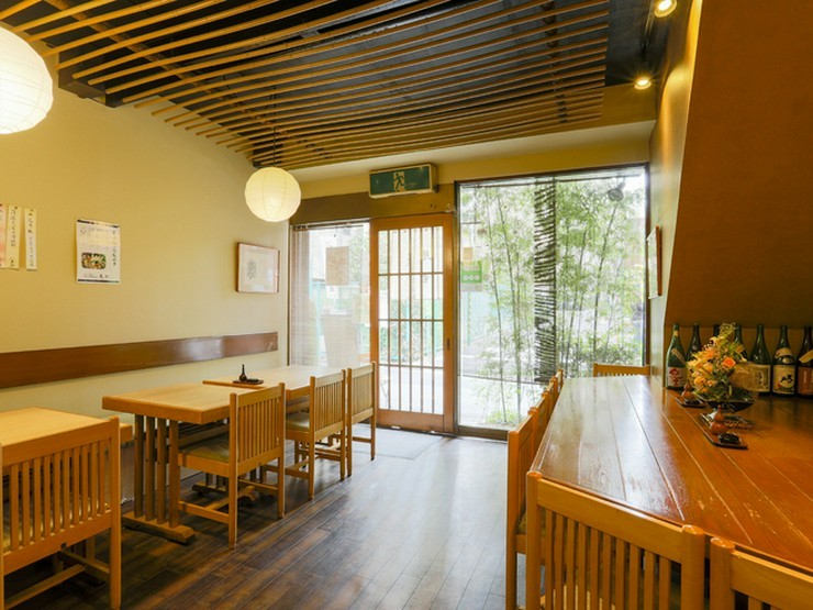 居心地の良いカウンター席も