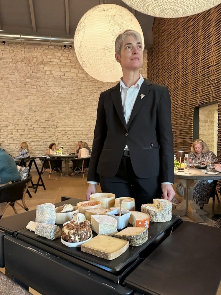 コモ・ル・モンラッシェ、COMOLeMontrachet、チーズ