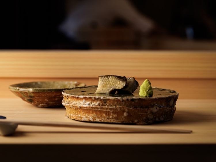 鮨おりがみのシグネチャー『蒸し鮑』