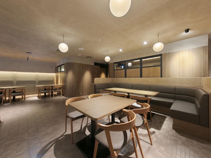 BEER HOUSE 森卯の内観