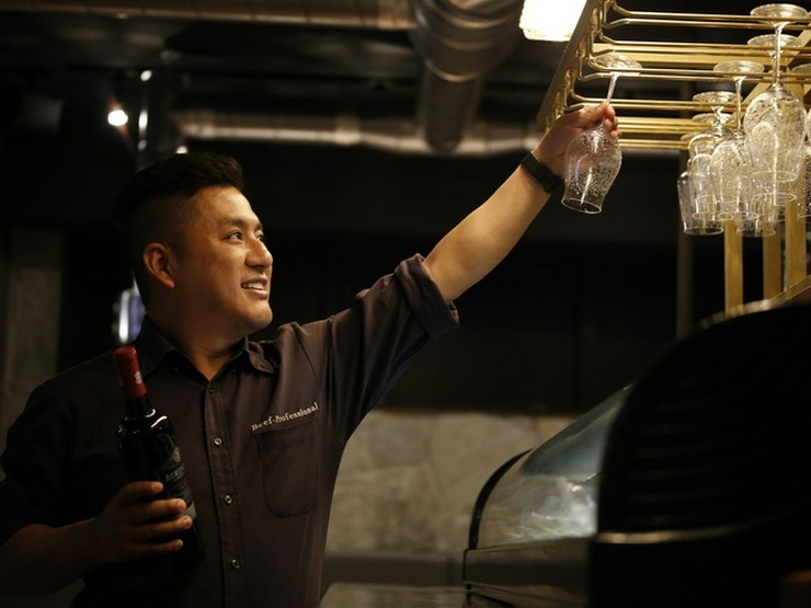 牛の達人浅草店の店内