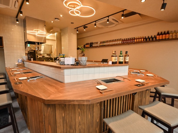 焼肉ファミリーの内観