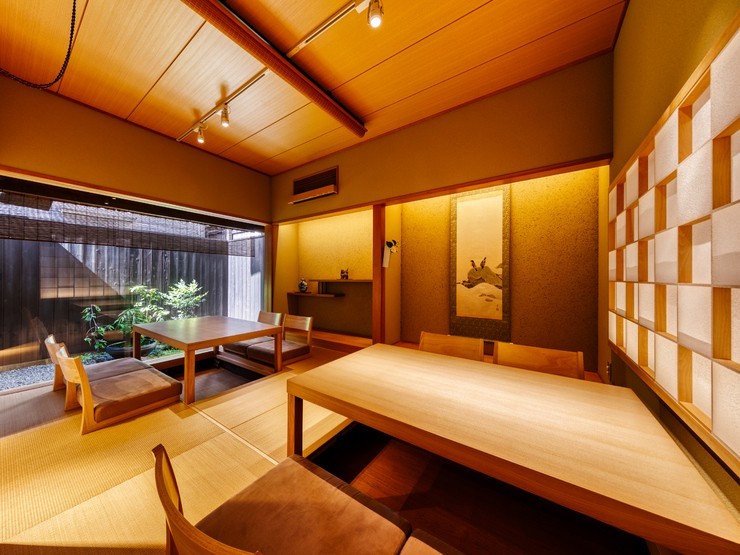 日本料理　藤井の店内