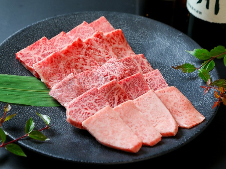 なならく　焼肉店の肉