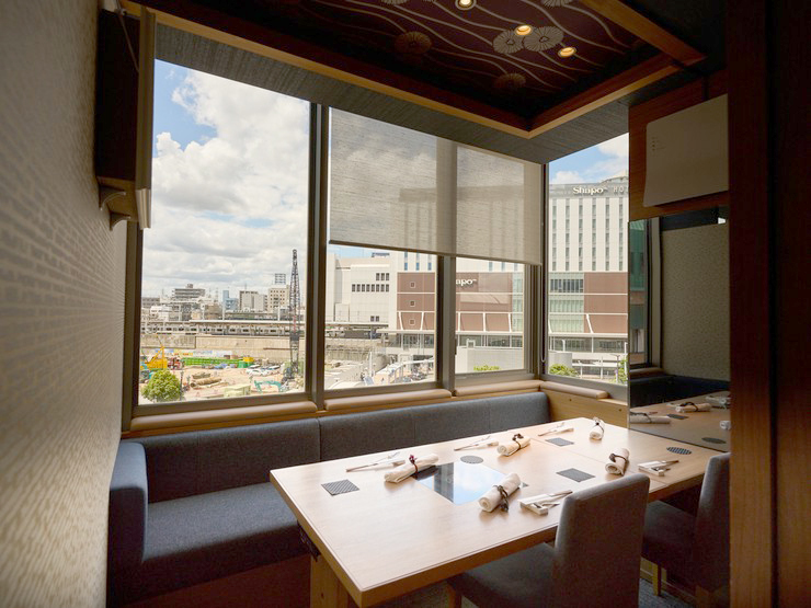 船橋沖本の店内