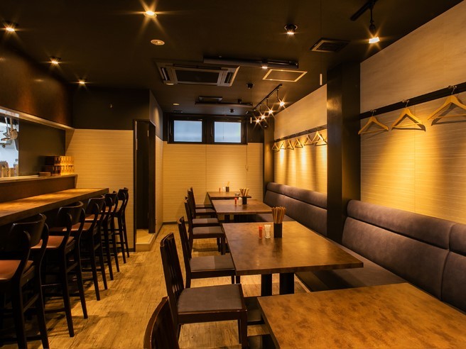 天神居酒屋あじろの内観