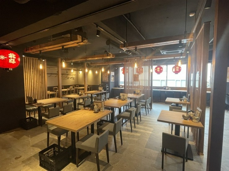 すき焼き北斗　新宿中央東口店の店内