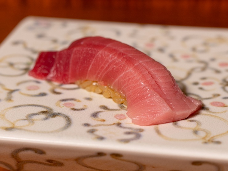 鮨　赤酢　たかやまの料理