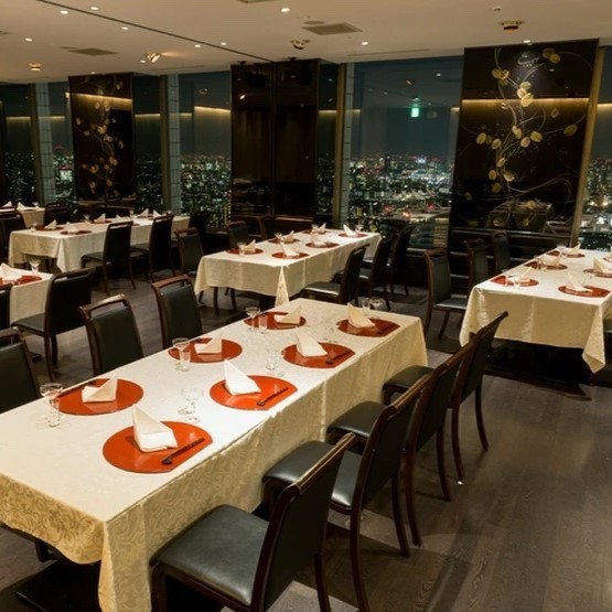 天空の庭 星のなる木の内観