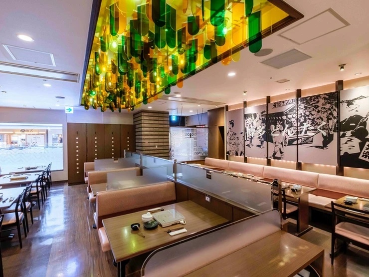 博多名物 もつ鍋笑楽の内観