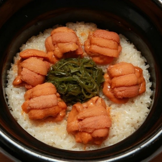 銀座【銀座いしづか】の土鍋のうにご飯