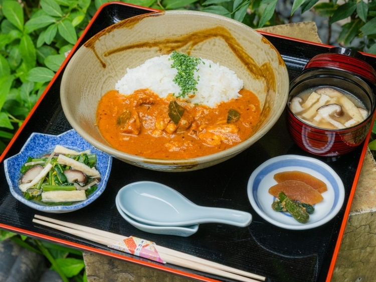 『奈良 大和肉鶏 吉野のバターチキンカレーライス』