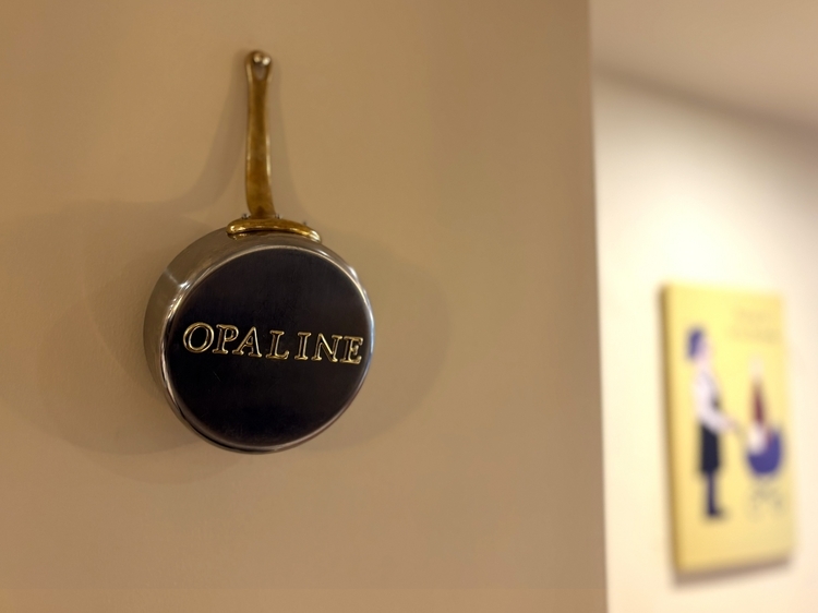 opaline
