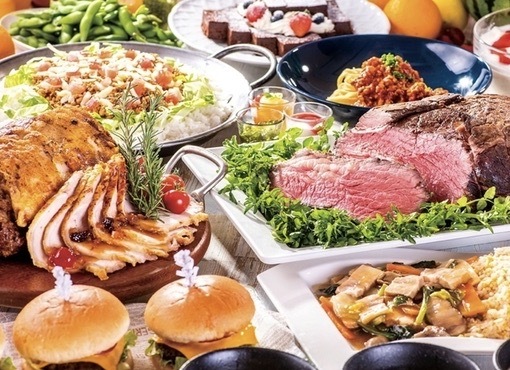 シェフが目の前でつくる自慢の一品の数々