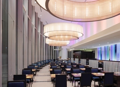 カジュアルながら洗練された空間