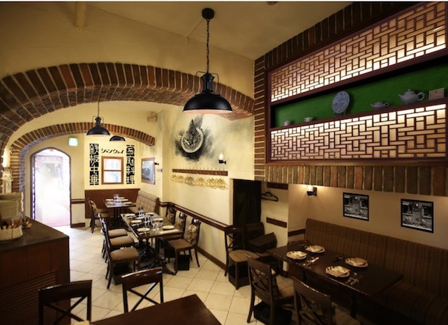 落ち着きのあるレトロな店内