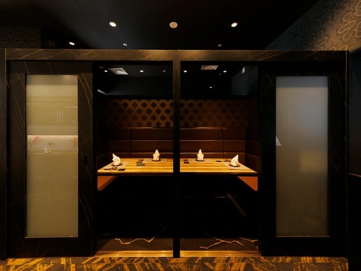 Asiatique【アジアティーク】銀座店の内観