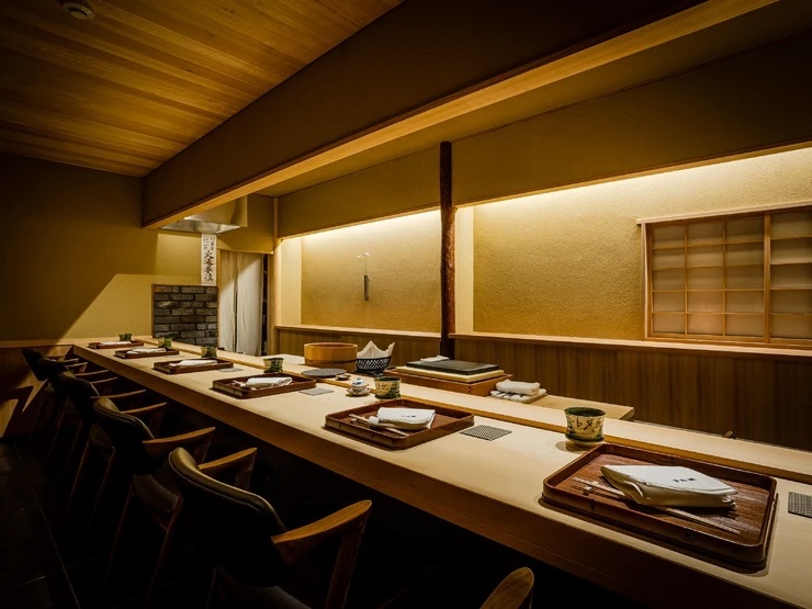 新富　きた福の内観