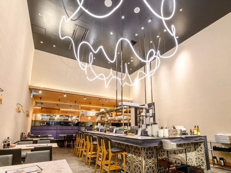 8TH SEA OYSTER Bar 渋谷ヒカリエの内観