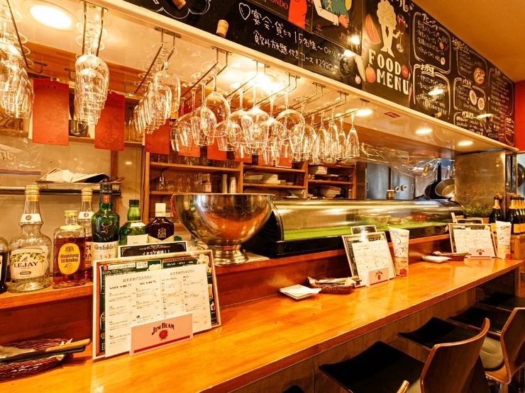 イタリアンサカバ　テンパールの内観