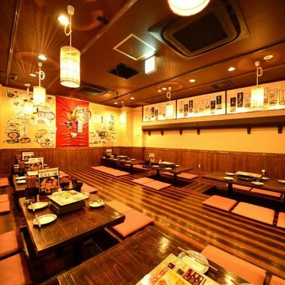 串たつ　名駅西口店の内観