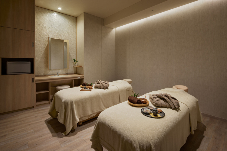 シングルとツイン、計4部屋の個室を完備