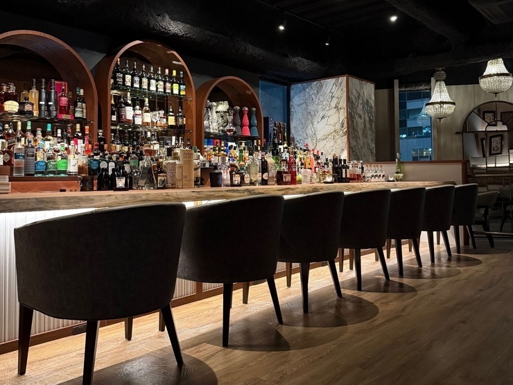 BAR COCKTAIL WORKS 品川の内観