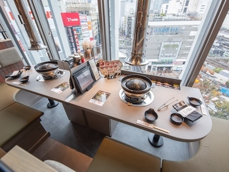 旭川成吉思汗　大黒屋　新宿駅東口店の内観