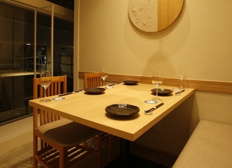 和食日和　おさけと品川の内観