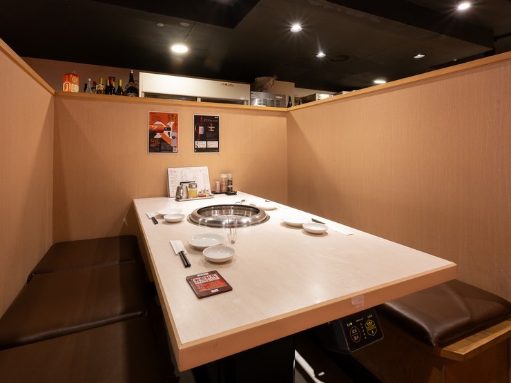 和牛厳選　上田屋　森下店の内観