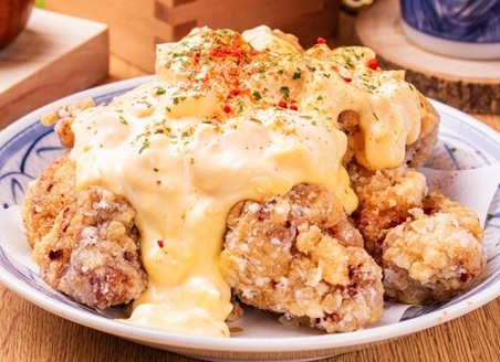 大衆酒場どすこいのタルタルぶっかけ唐揚