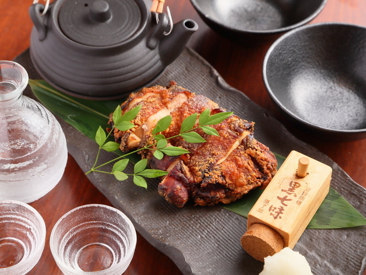 個室和席真菜や