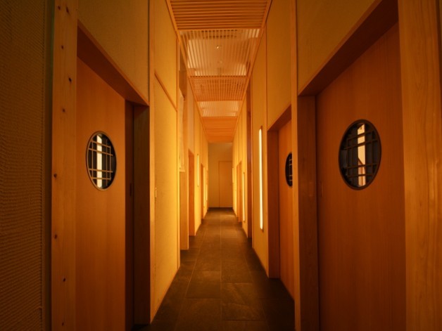 西麻布けんしろう