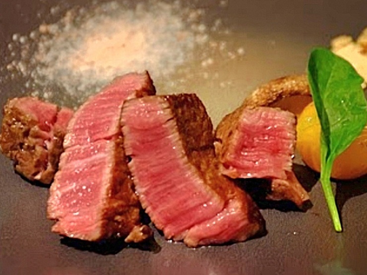 神戸牛とワイン　RUSHの料理